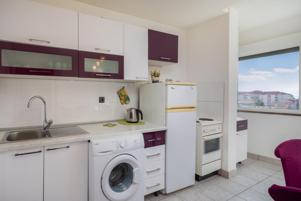 Edita - Apartment In Town Centre Makarska Exterior photo